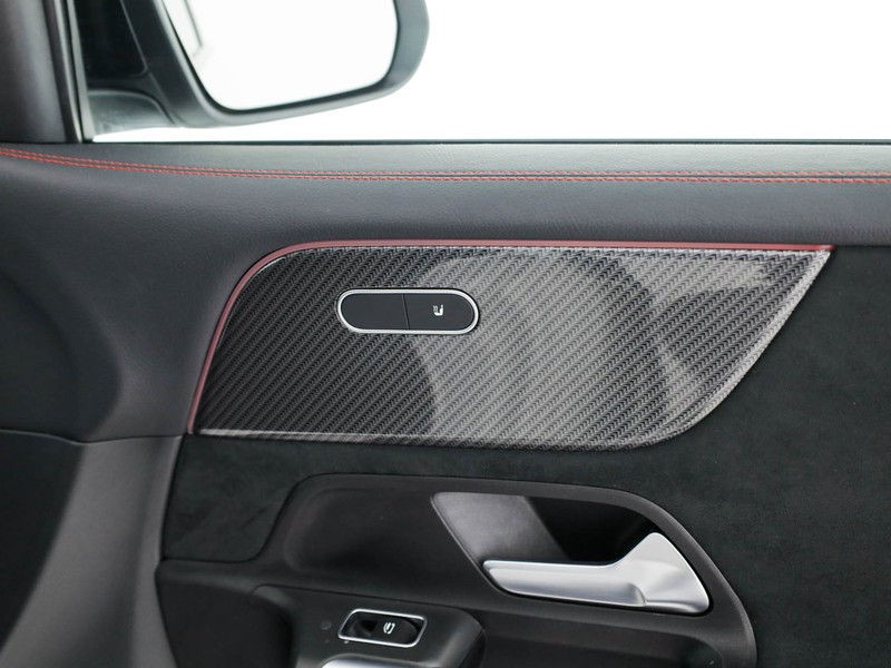 Mercedes GLB 200 d premium auto diesel bianco