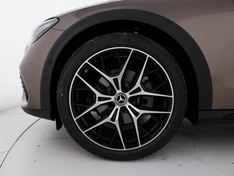 Mercedes Classe E SW All-Terrain E 220 ALL TERRAIN  marrone