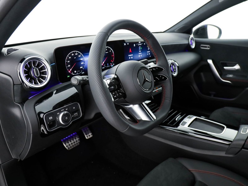 Mercedes Classe A 180 d amg line extra auto diesel nero
