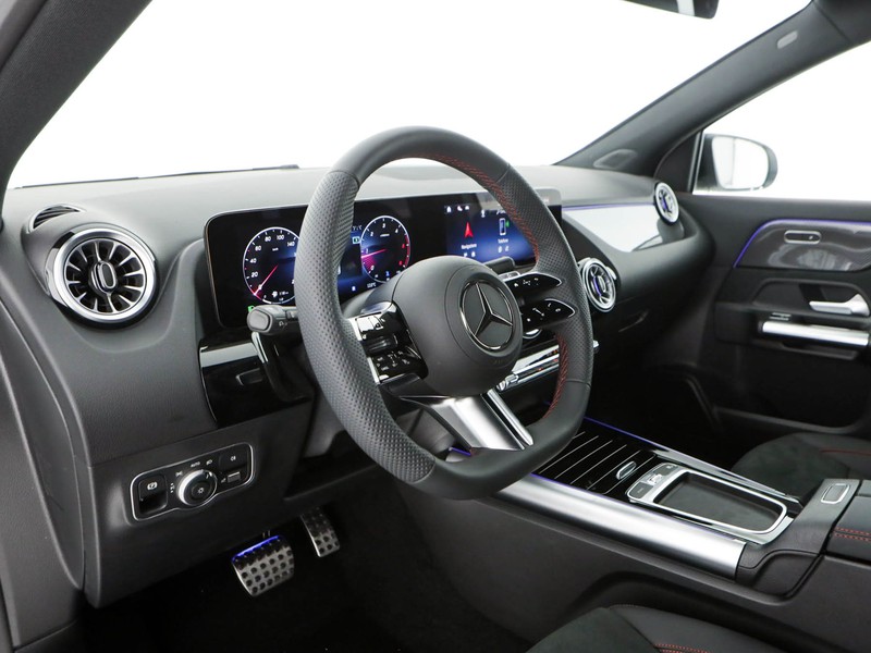 Mercedes GLA 200 d automatic diesel bianco