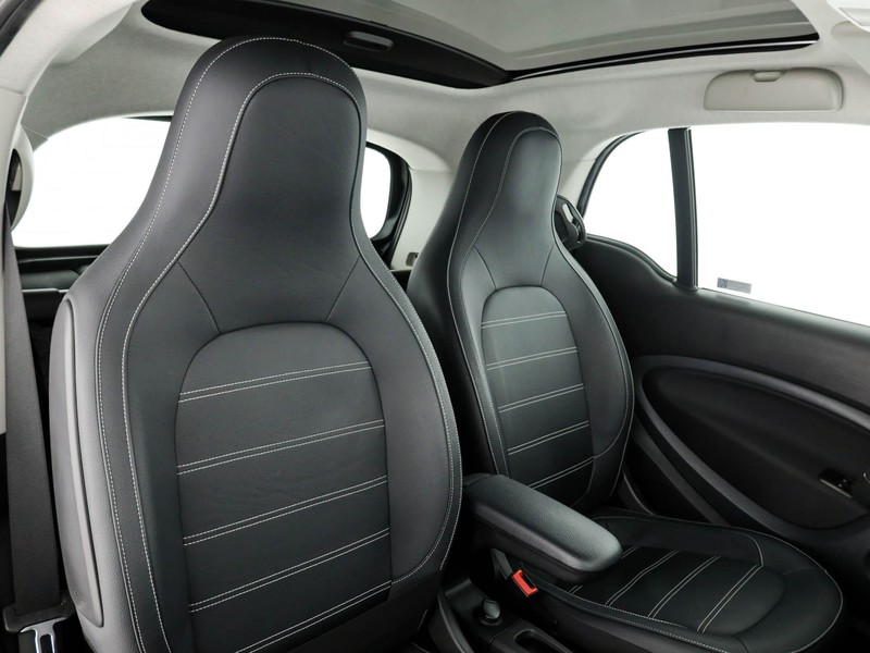 Smart Fortwo eq prime 22kw elettrica grigio