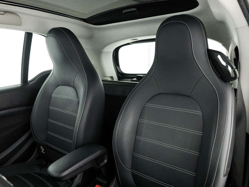 Smart Fortwo eq prime 22kw elettrica grigio