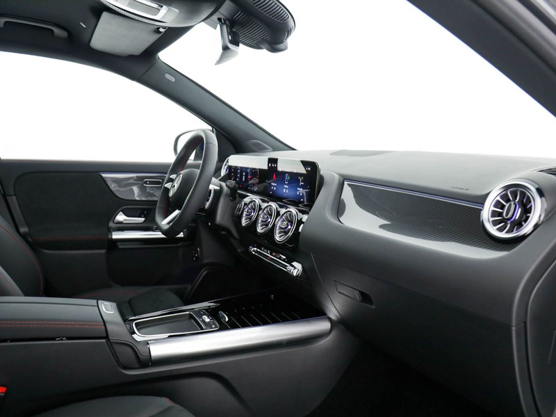 Mercedes GLA 180 d amg line advanced plus auto