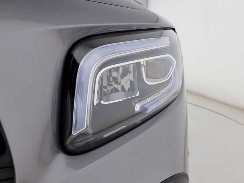 Mercedes GLB 200 d premium auto