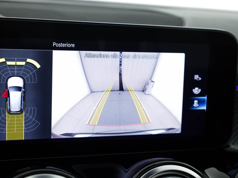 Mercedes GLB 200 d premium auto