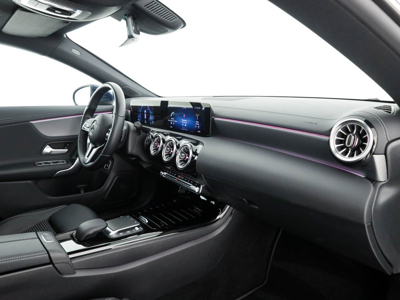 Mercedes CLA Shooting Brake  180 d sport auto