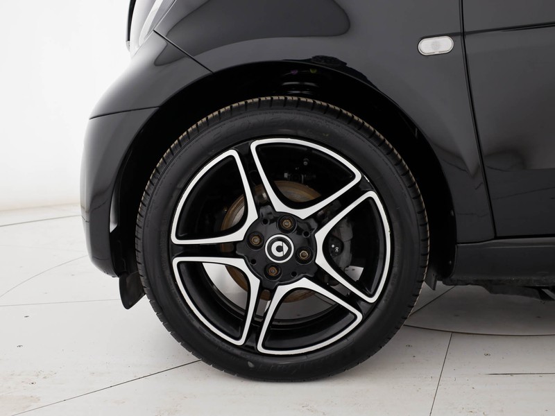 Smart Fortwo eq pulse 22kw elettrica nero