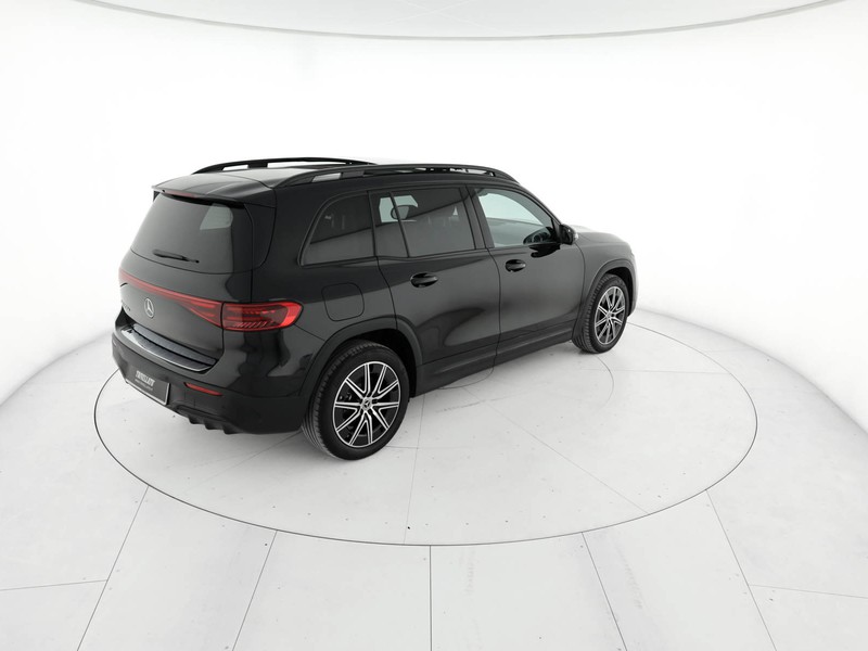 Mercedes EQB 250+ amg line advanced elettrica nero