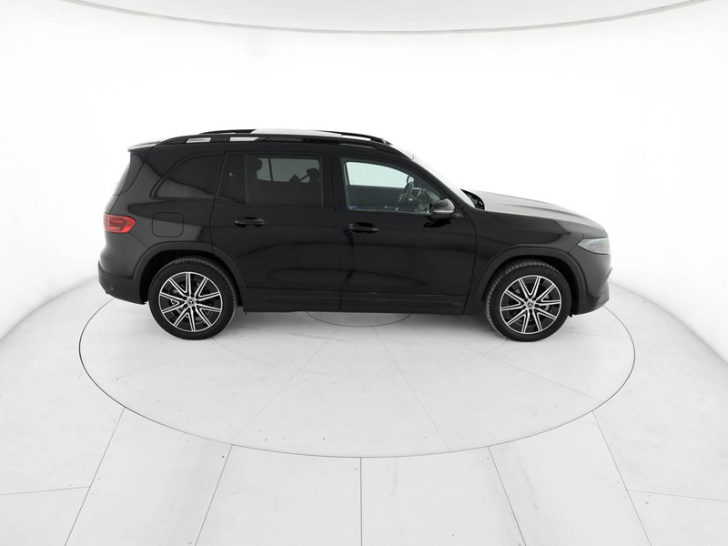 Mercedes EQB 250+ amg line advanced elettrica nero