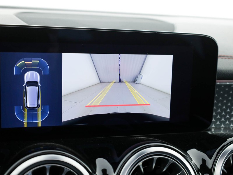 Mercedes EQB 250+ amg line advanced elettrica nero