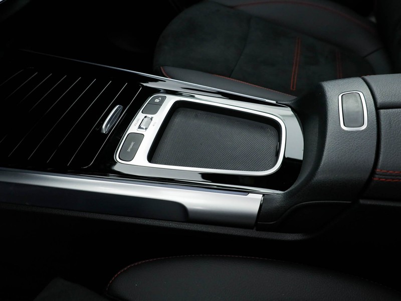 Mercedes EQB 250+ amg line advanced elettrica nero