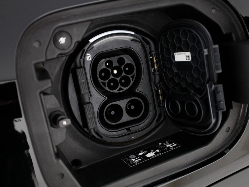 Mercedes EQB 250+ amg line advanced elettrica nero