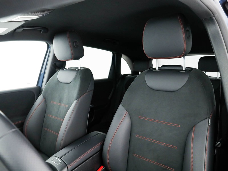 Mercedes Classe B 180 d amg line advanced plus auto diesel blu/azzurro