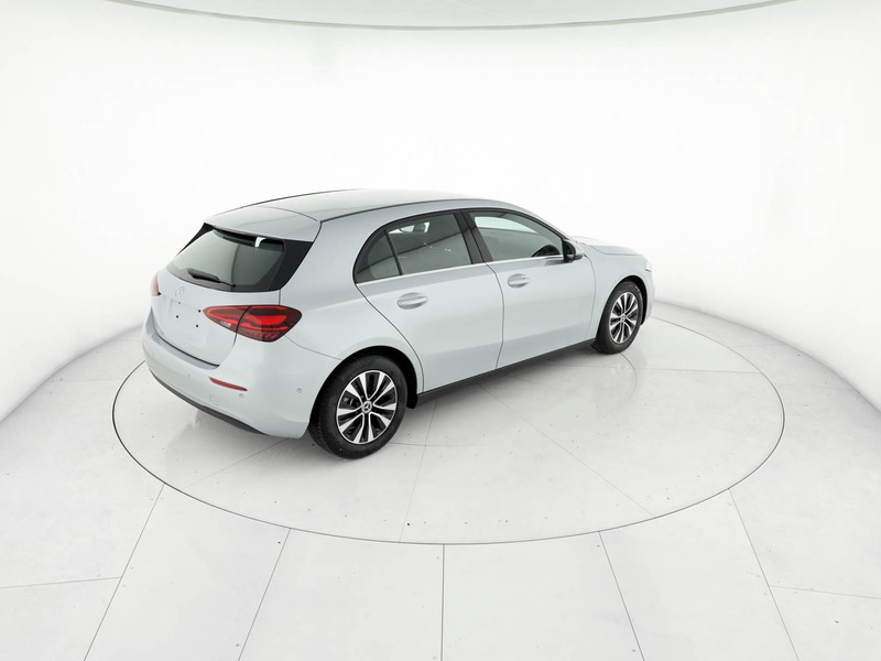 Mercedes Classe A 180 d advanced auto diesel argento
