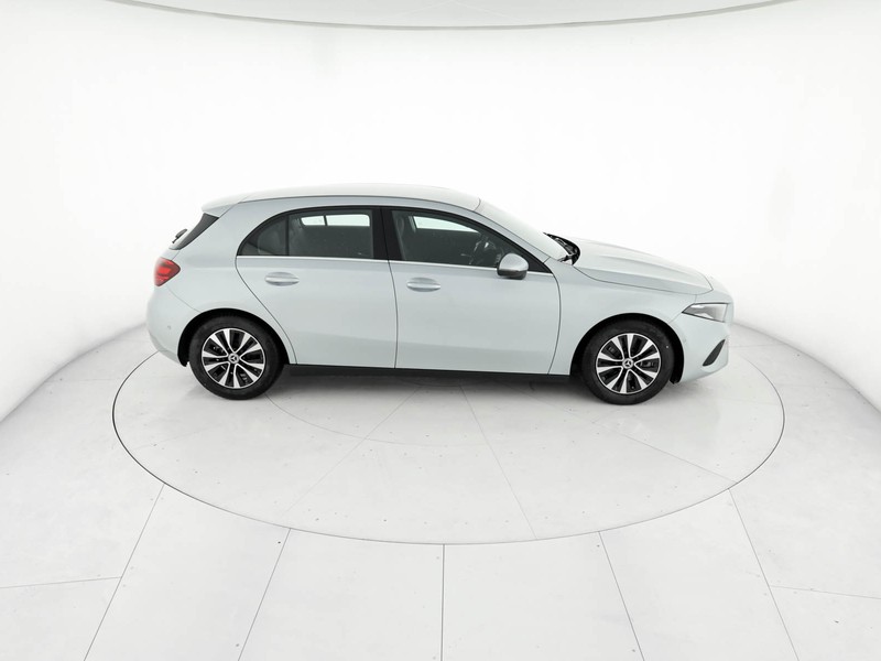 Mercedes Classe A 180 d advanced auto diesel argento