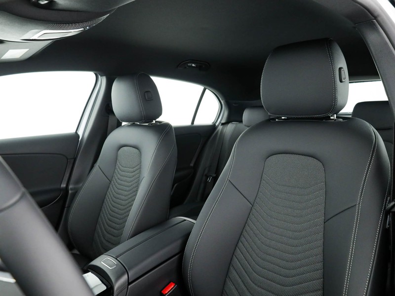 Mercedes Classe A 180 d advanced auto diesel argento