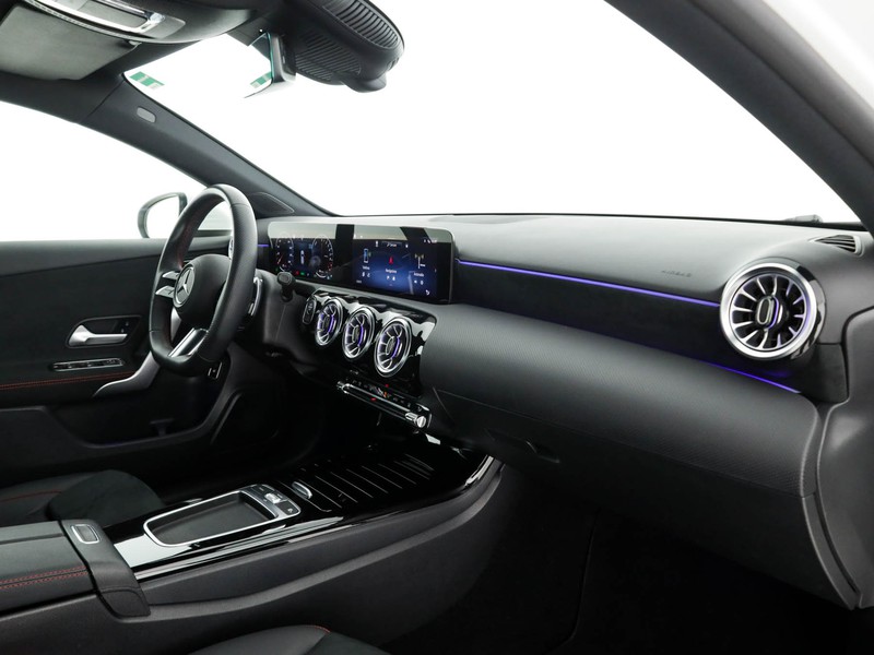 Mercedes Classe A 250 e phev amg line advanced plus auto ibrido bianco