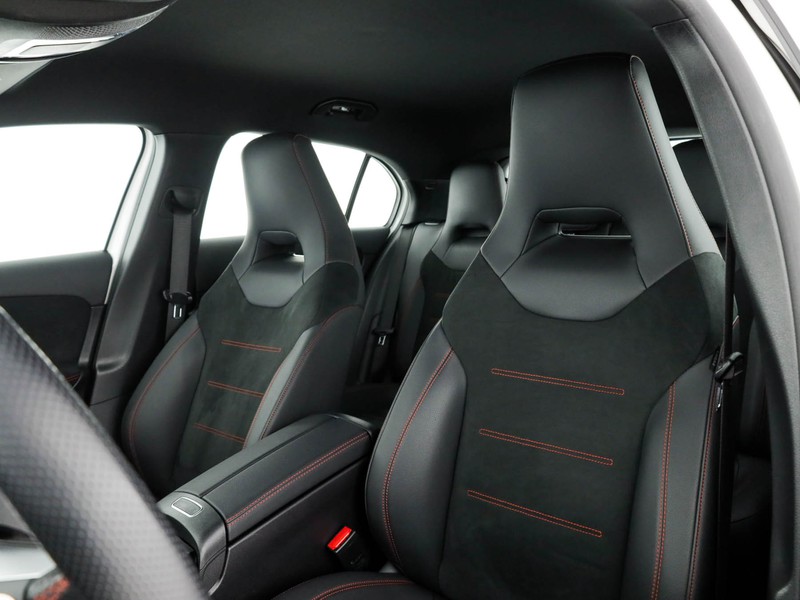 Mercedes Classe A 250 e phev amg line advanced plus auto ibrido bianco