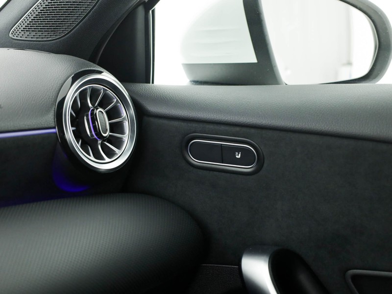 Mercedes Classe A 250 e phev amg line advanced plus auto ibrido bianco