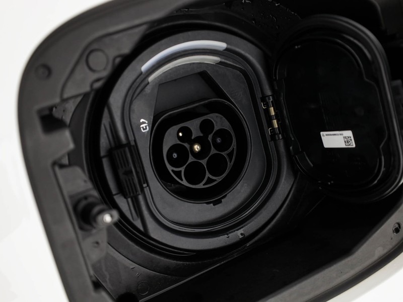 Mercedes Classe A 250 e phev amg line advanced plus auto ibrido bianco