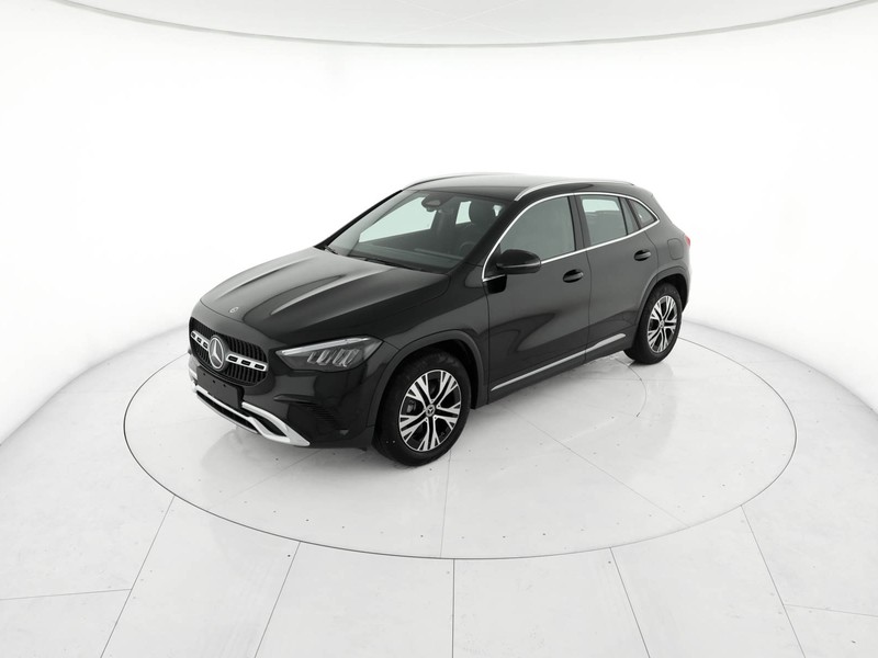 Mercedes GLA 200 d progressive extra auto diesel nero