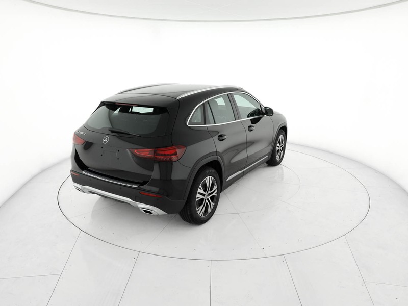 Mercedes GLA 200 d progressive extra auto diesel nero