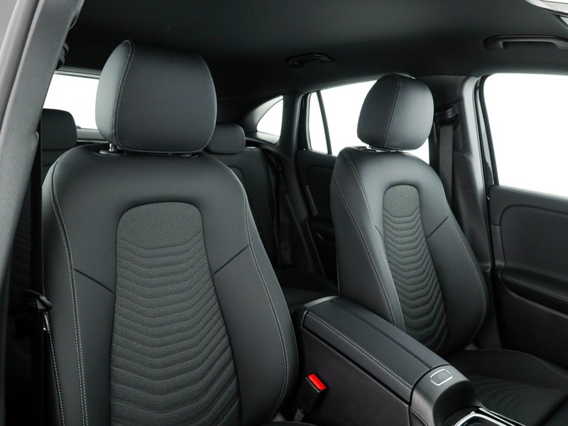 Mercedes GLA 200 d progressive extra auto diesel nero