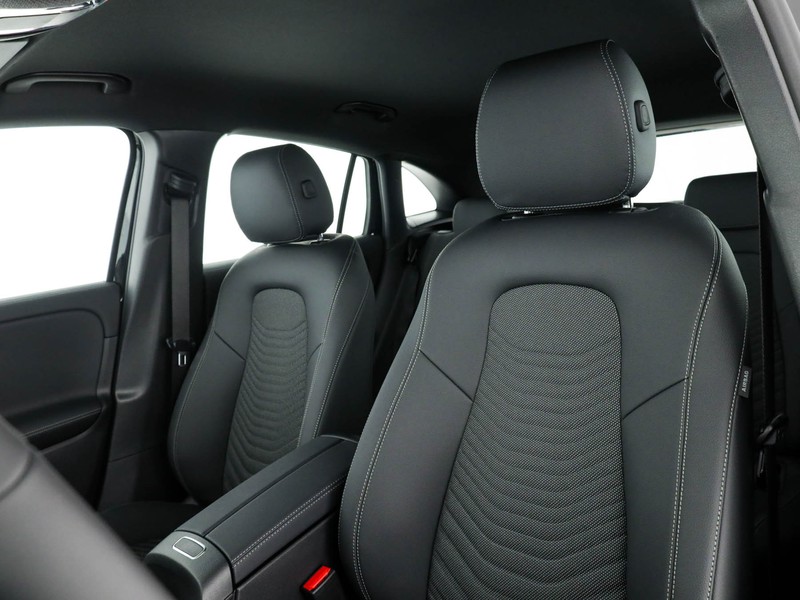 Mercedes GLA 200 d progressive extra auto diesel nero