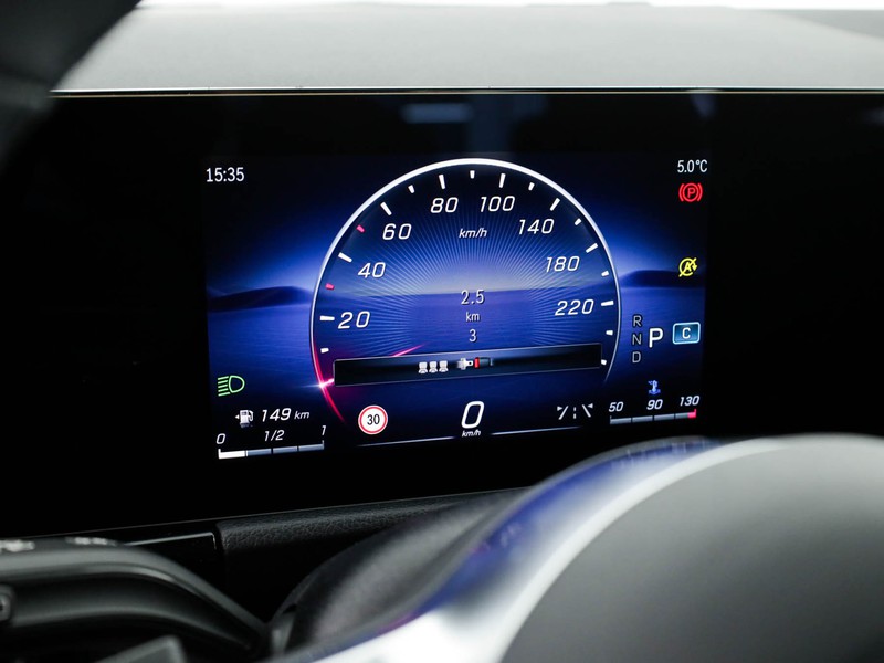 Mercedes GLA 200 d progressive extra auto diesel bianco