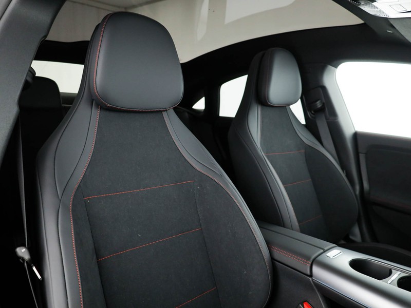 Mercedes CLA Coupè 180 premium auto ibrido nero