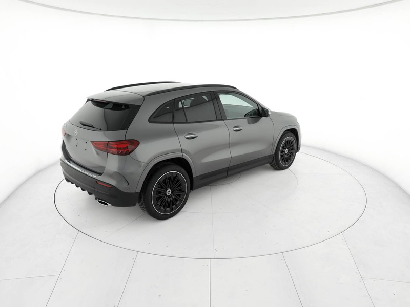 Mercedes GLA 200 d amg line extra auto diesel grigio