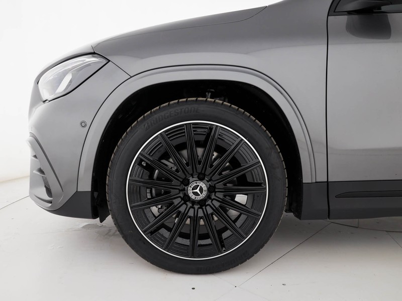 Mercedes GLA 200 d amg line extra auto diesel grigio