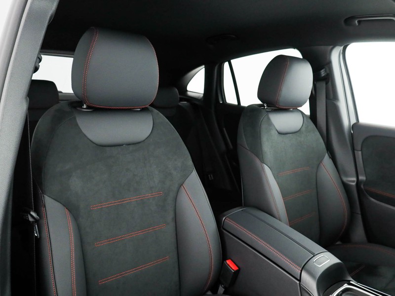 Mercedes GLA 200 d amg line extra auto diesel grigio