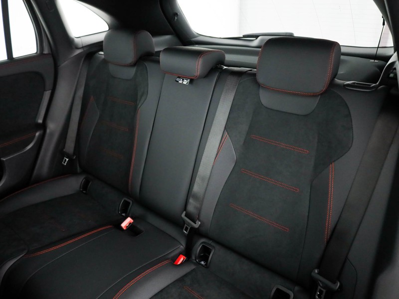 Mercedes GLA 200 d amg line extra auto diesel grigio