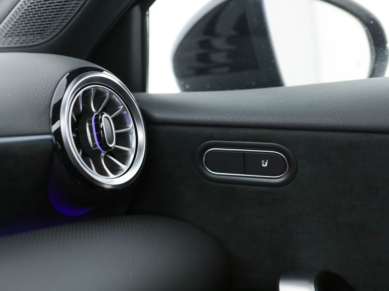 Mercedes Classe A 180 d amg line extra auto diesel nero