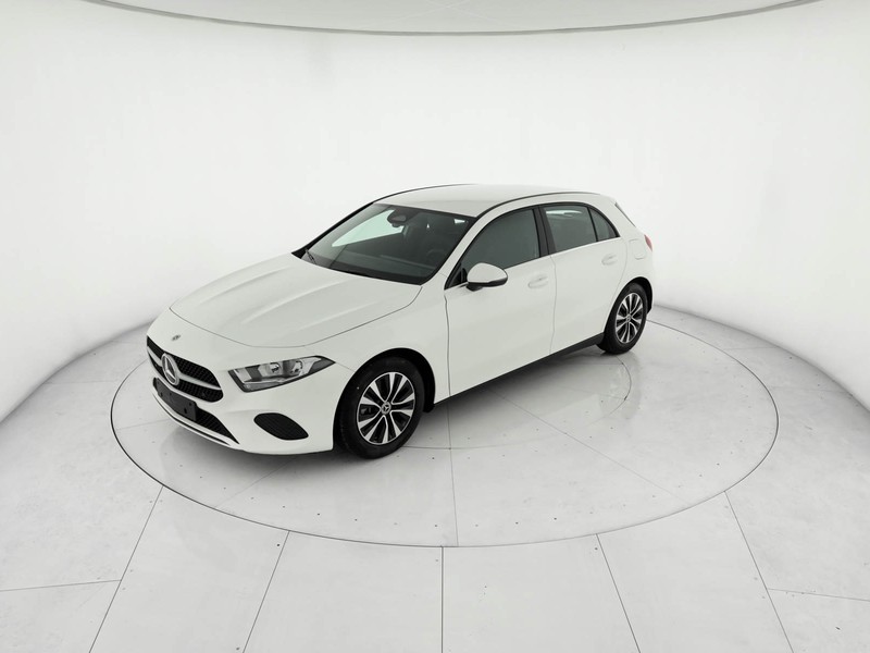 Mercedes Classe A 180 executive auto benzina bianco