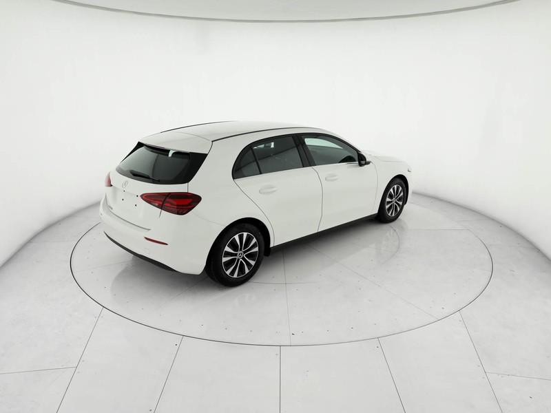 Mercedes Classe A 180 executive auto benzina bianco