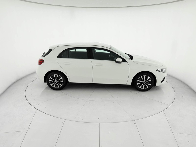 Mercedes Classe A 180 executive auto benzina bianco