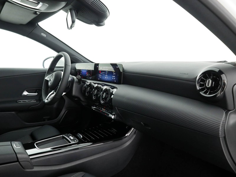 Mercedes Classe A 180 executive auto benzina bianco