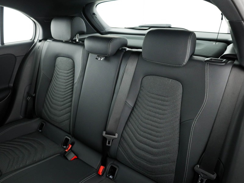 Mercedes Classe A 180 executive auto benzina bianco