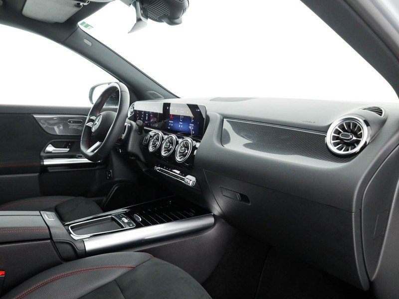 Mercedes GLA 200 d amg line advanced plus auto diesel argento