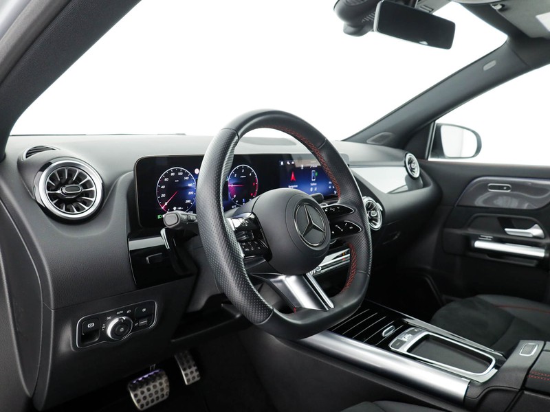 Mercedes GLA 200 d amg line advanced plus auto diesel argento