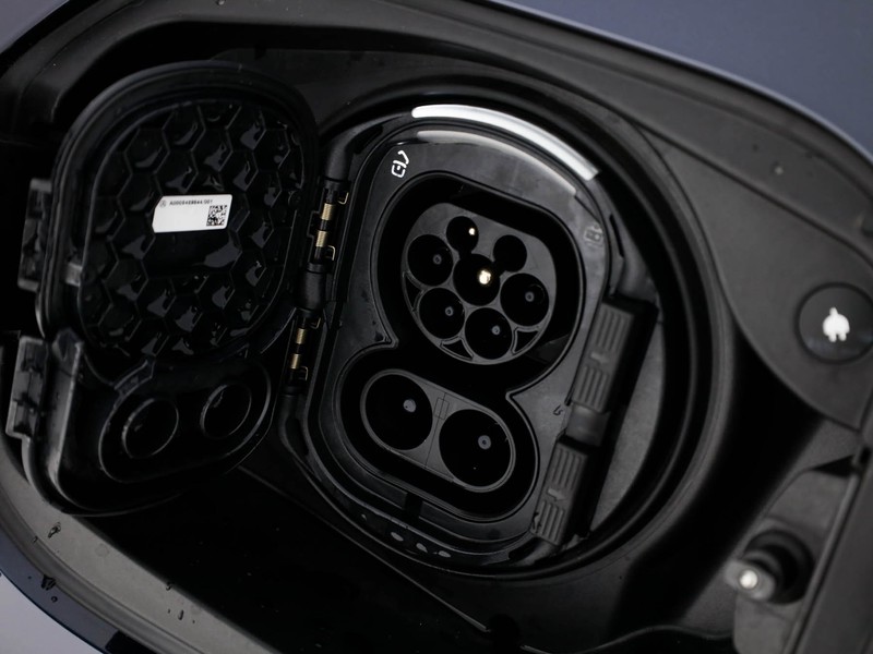 Mercedes Classe E Berlina 300 e phev amg line premium plus auto ibrido blu/azzurro