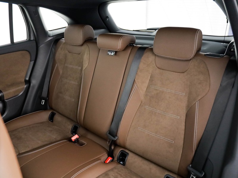 Mercedes GLA 200 d amg line extra auto diesel grigio