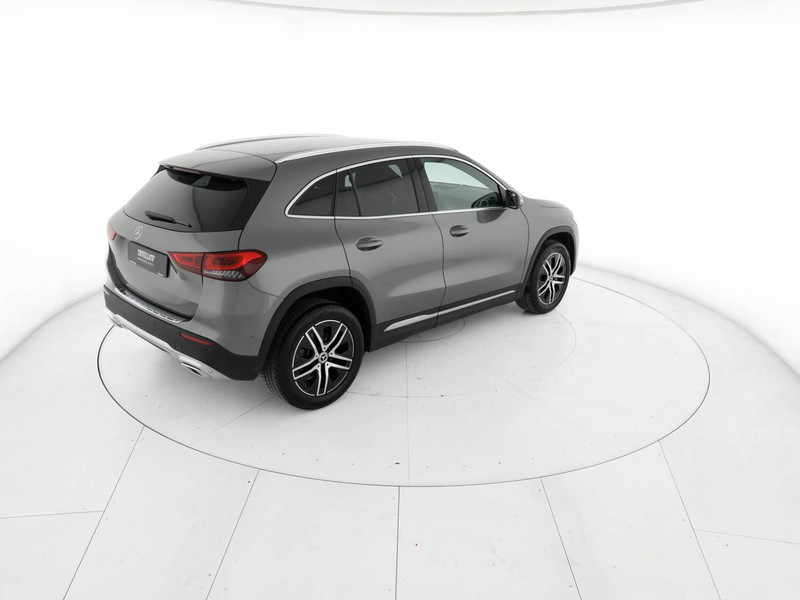 Mercedes GLA 180 d sport plus auto diesel grigio
