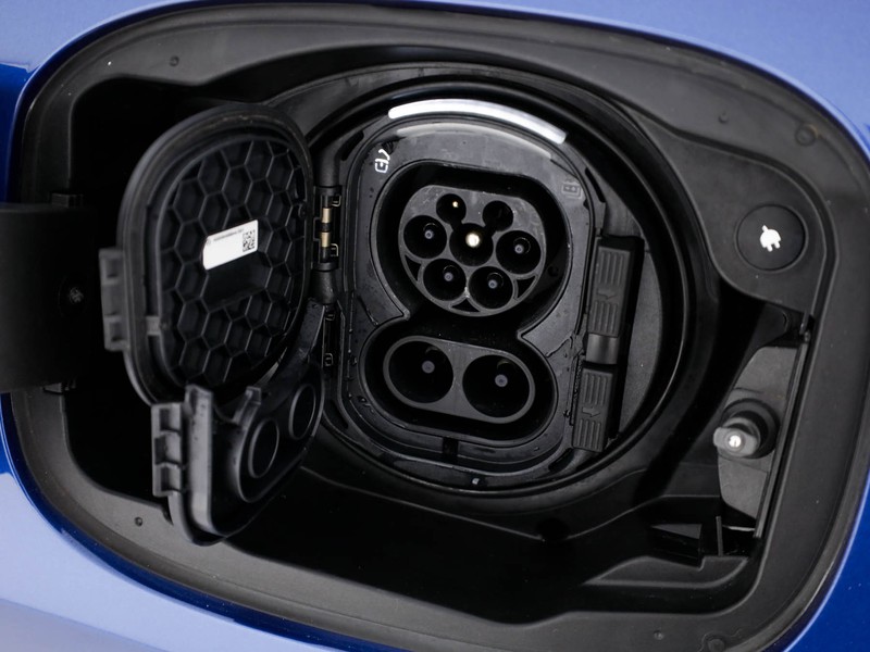 Mercedes GLC 300 de phev amg line advanced 4matic auto ibrido blu/azzurro