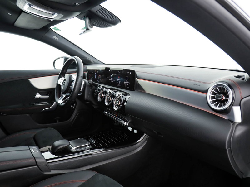 Mercedes CLA Shooting Brake  200 d premium auto diesel nero