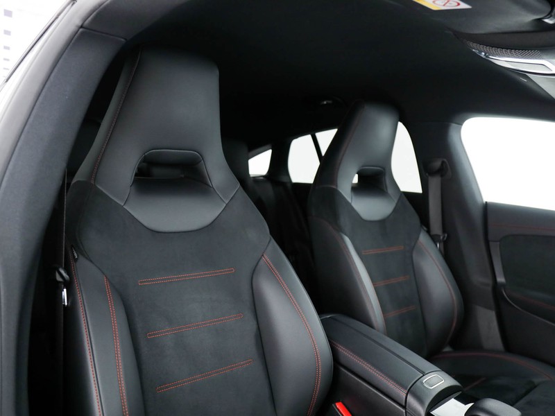 Mercedes CLA Shooting Brake  200 d premium auto diesel nero