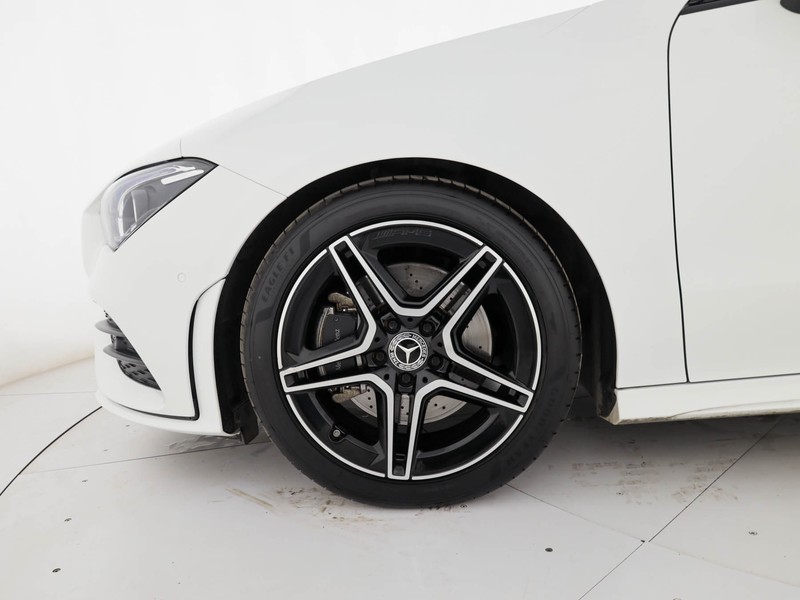 Mercedes CLA Shooting Brake  200 d premium auto diesel bianco