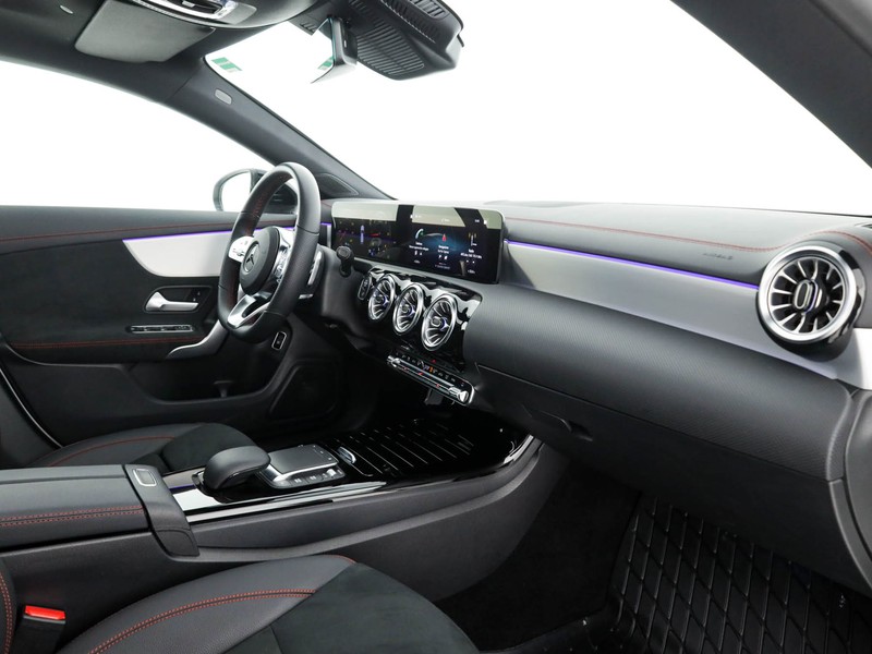 Mercedes CLA Shooting Brake  200 d premium auto diesel bianco